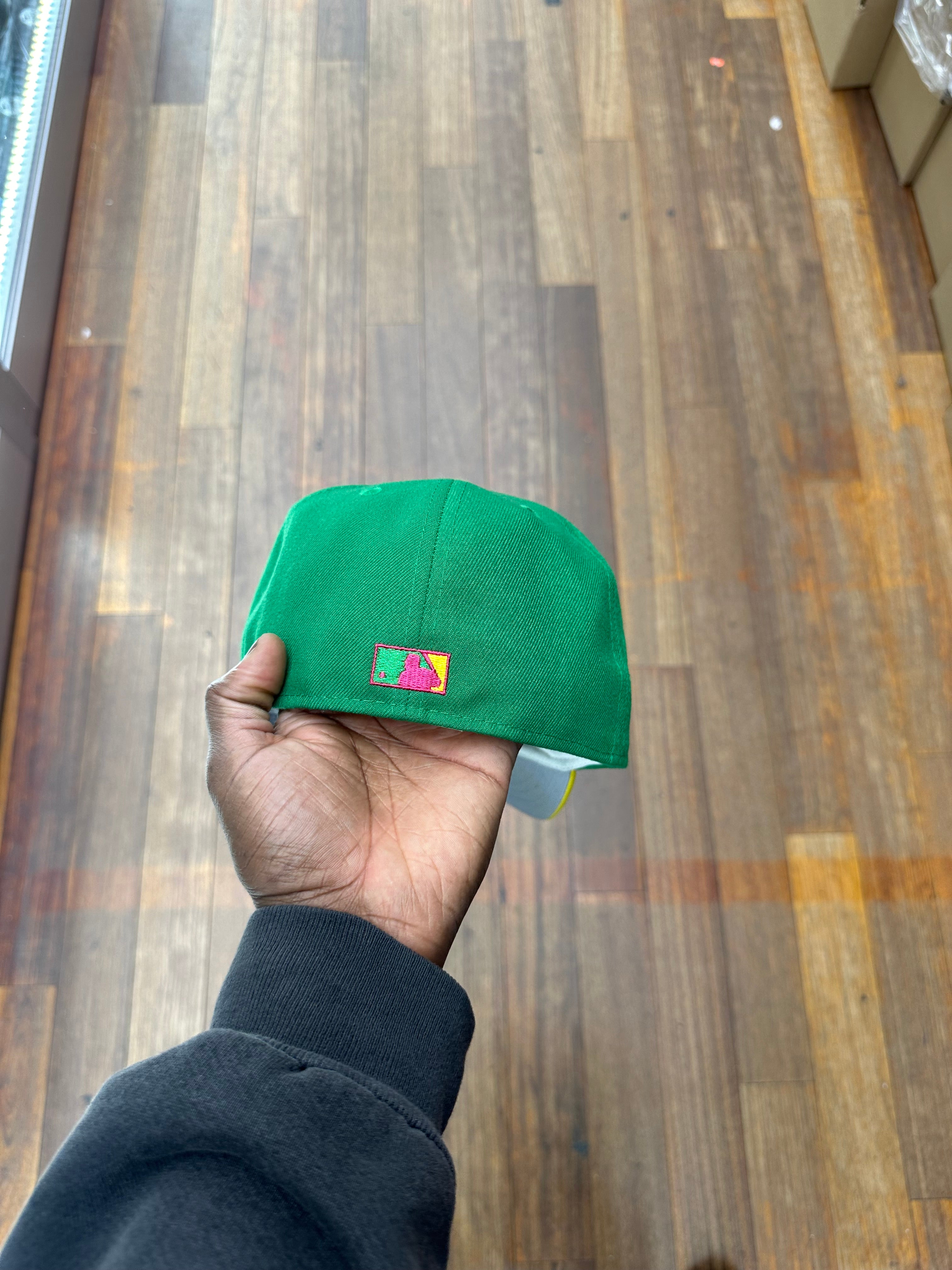 New York Yankees Green and Yellow 2000 World Series