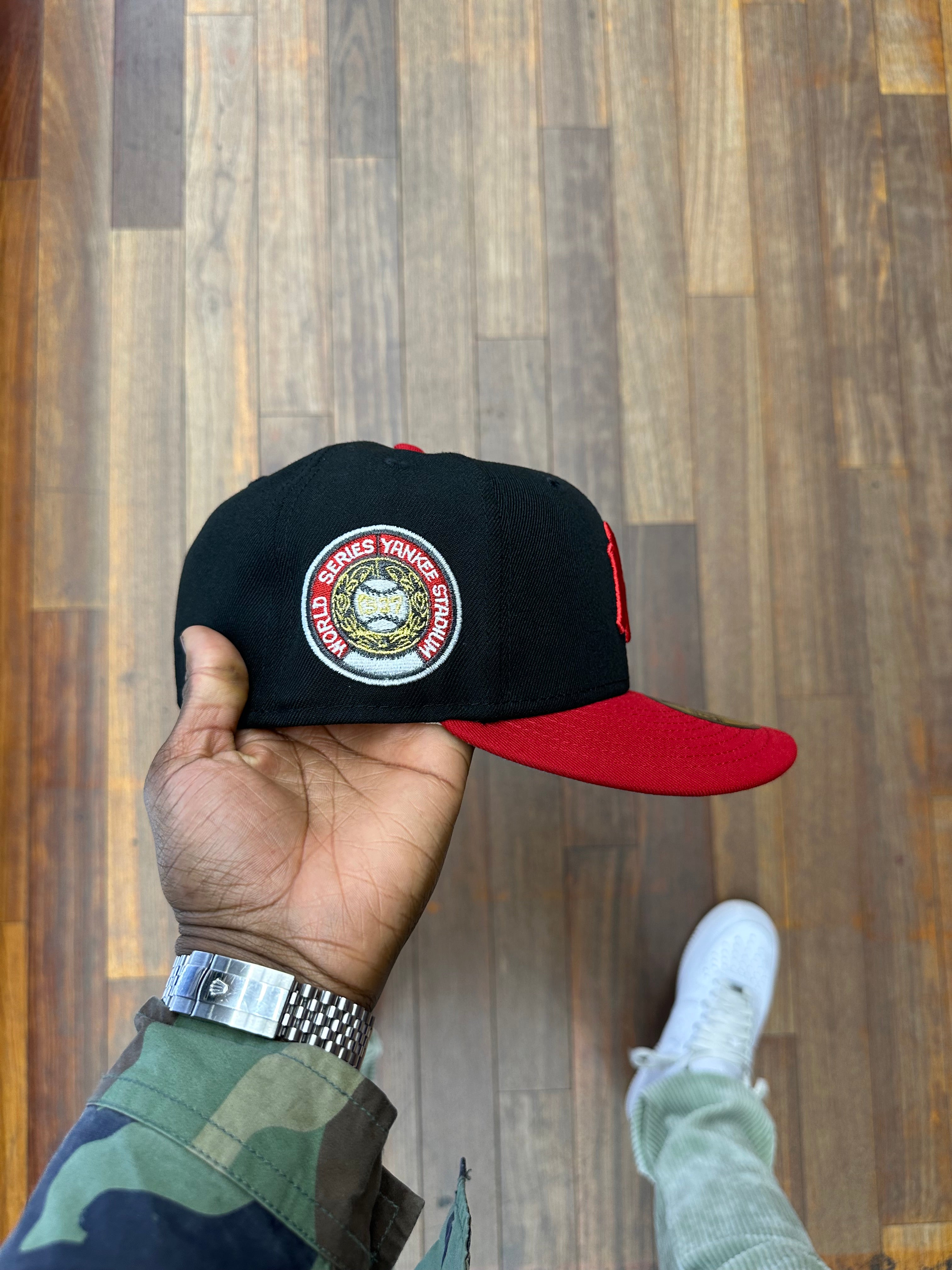 New York Yankees Black & Red 1937 WS Grey UV