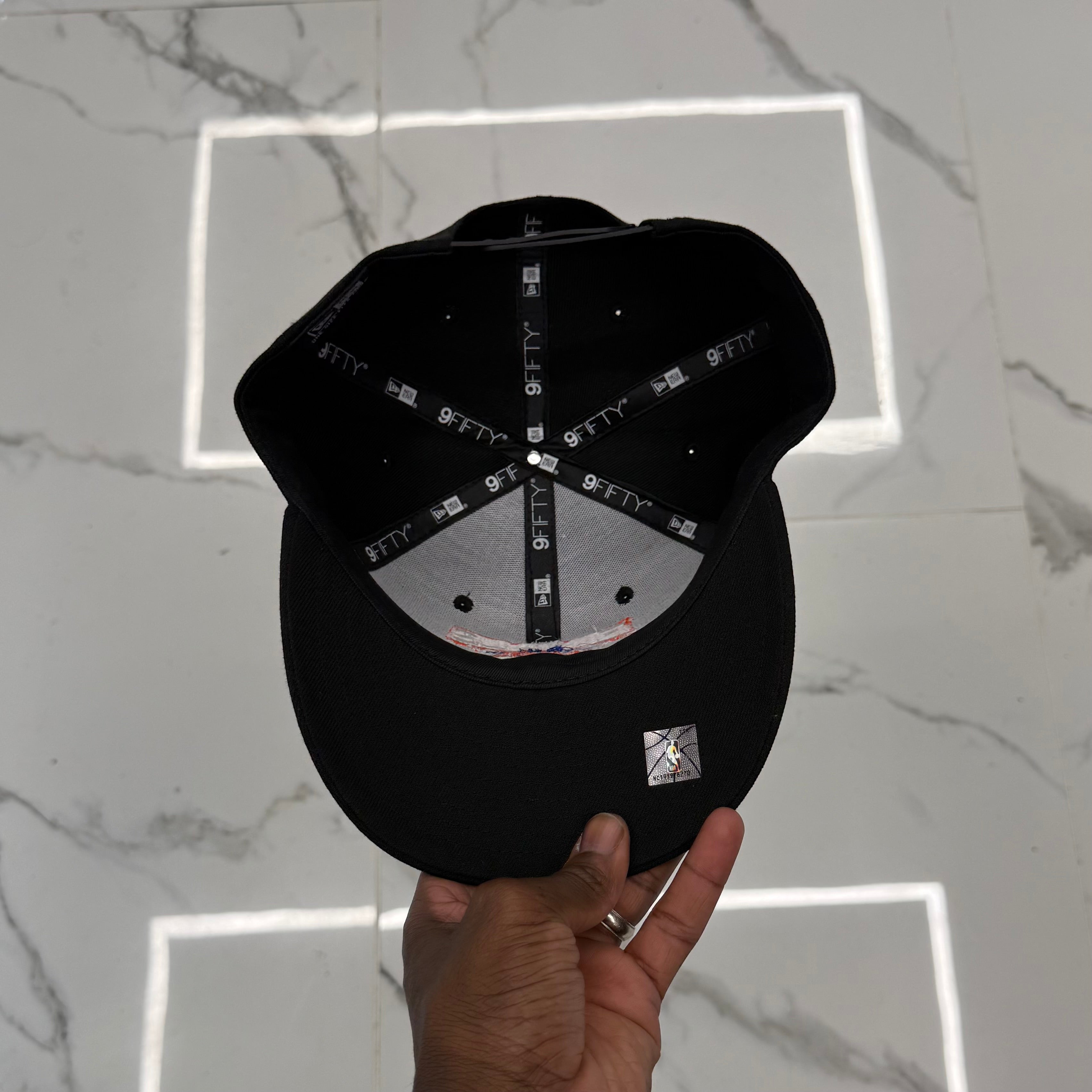 New York Knicks NBA 2026 Finals Triangle Black 950 Classic Snap Back