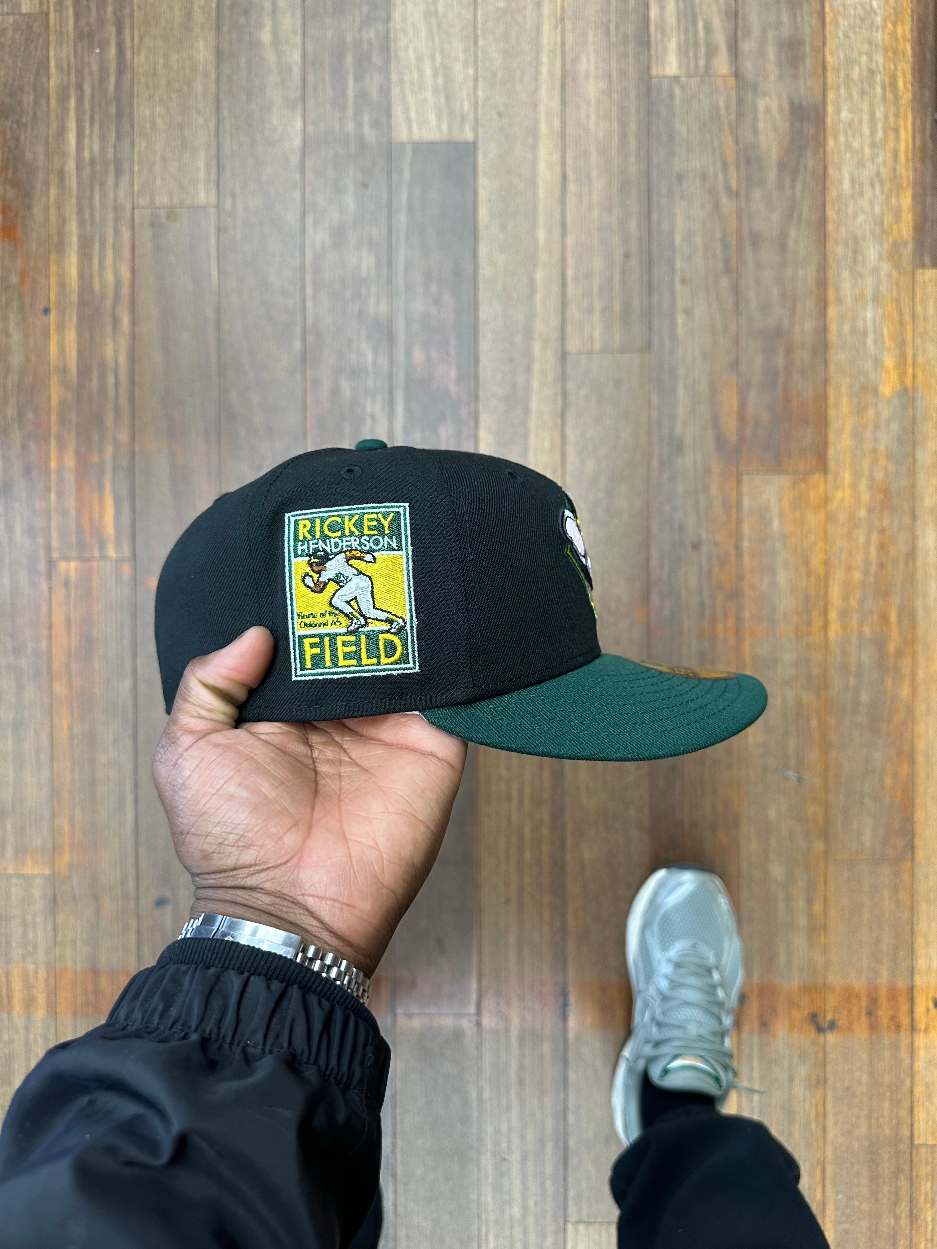 Oakland Athletics Mascot Black and Green Rickey Henderson Feild