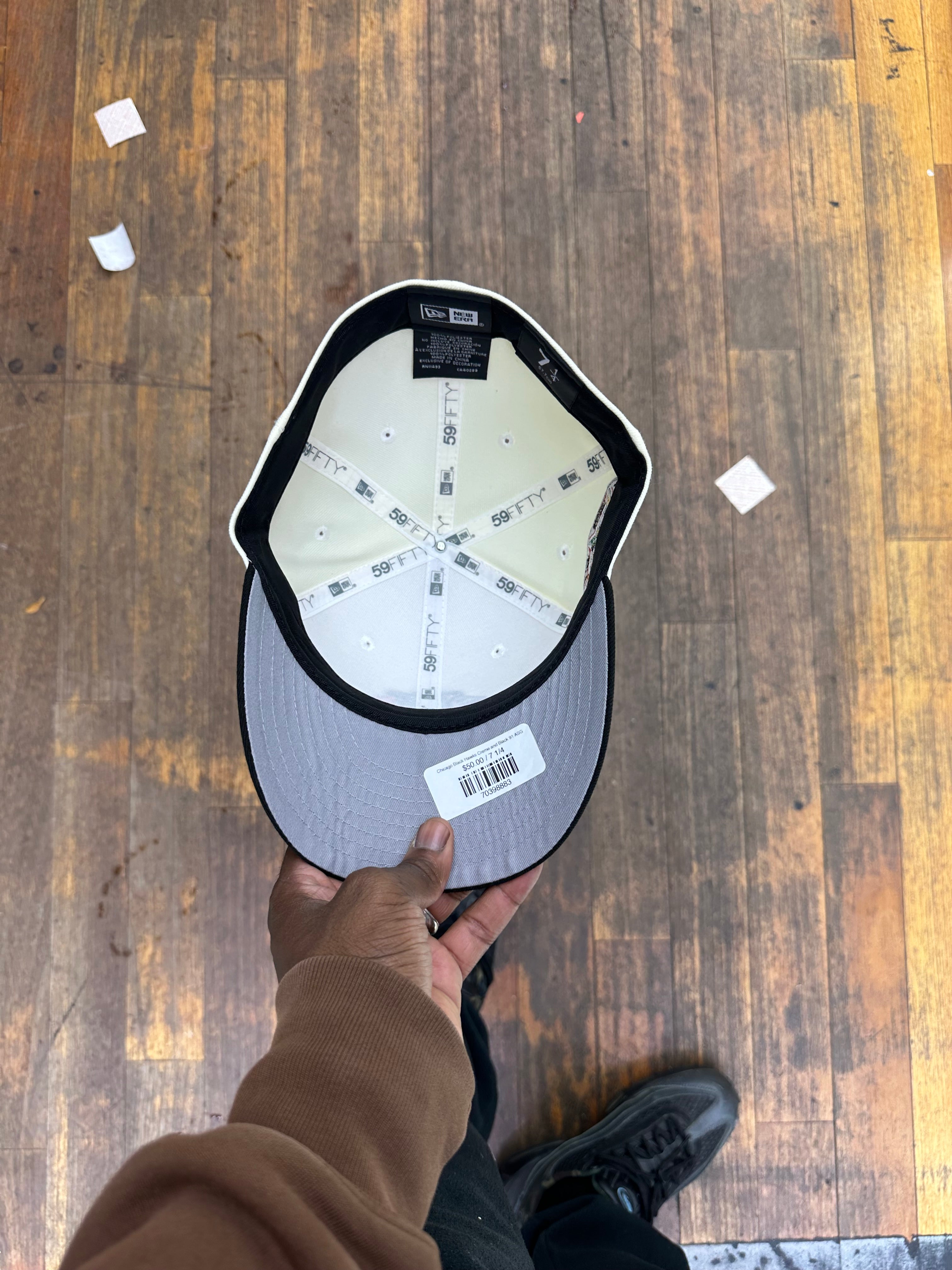 Chicago Black Hawks Creme and Black 91 ASG Black Inside