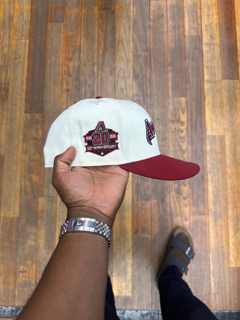 Arizona Diamond Backs Chrome White and Light Burgundy 20Th Anniversary