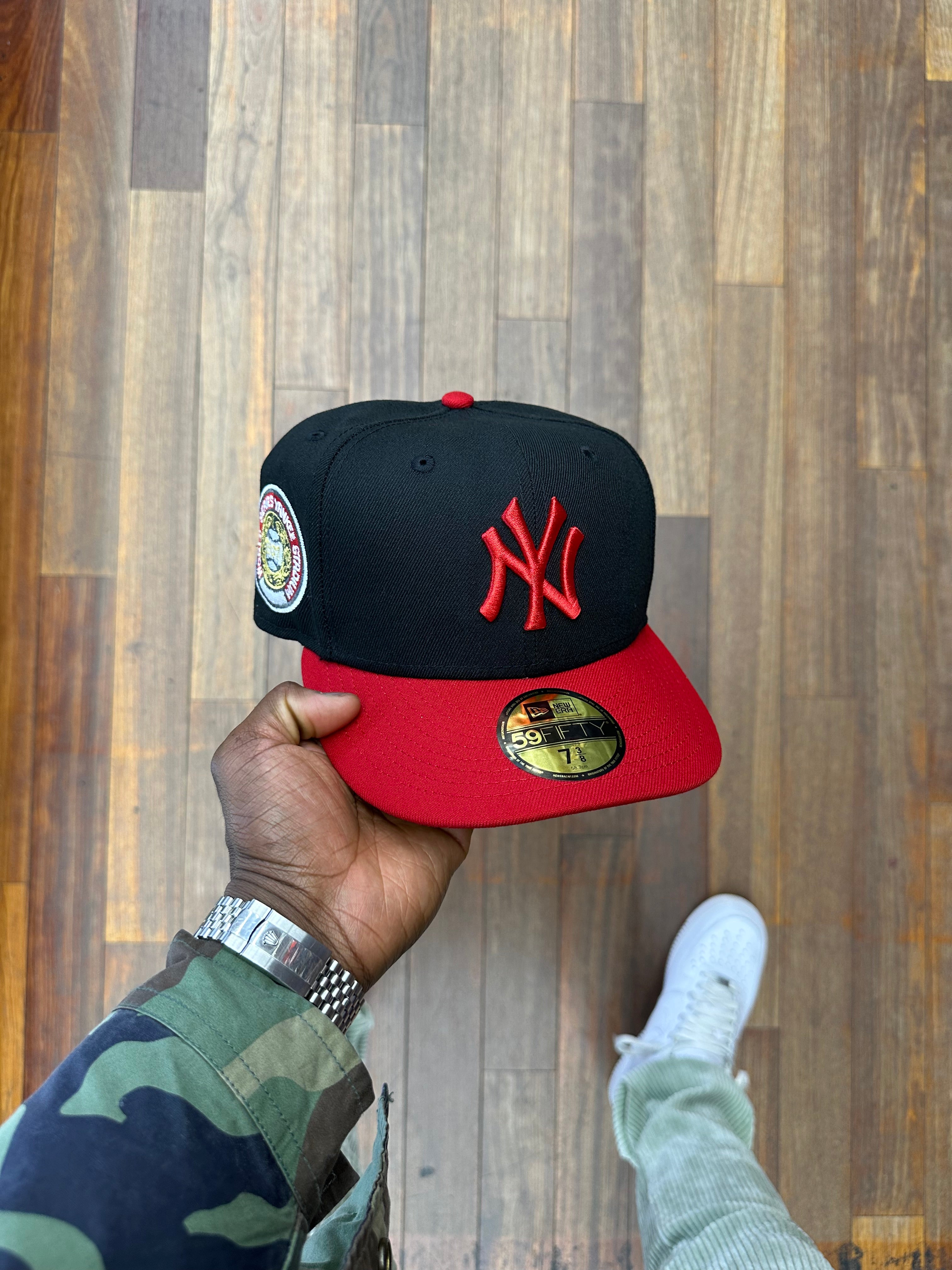 New York Yankees Black & Red 1937 WS Grey UV