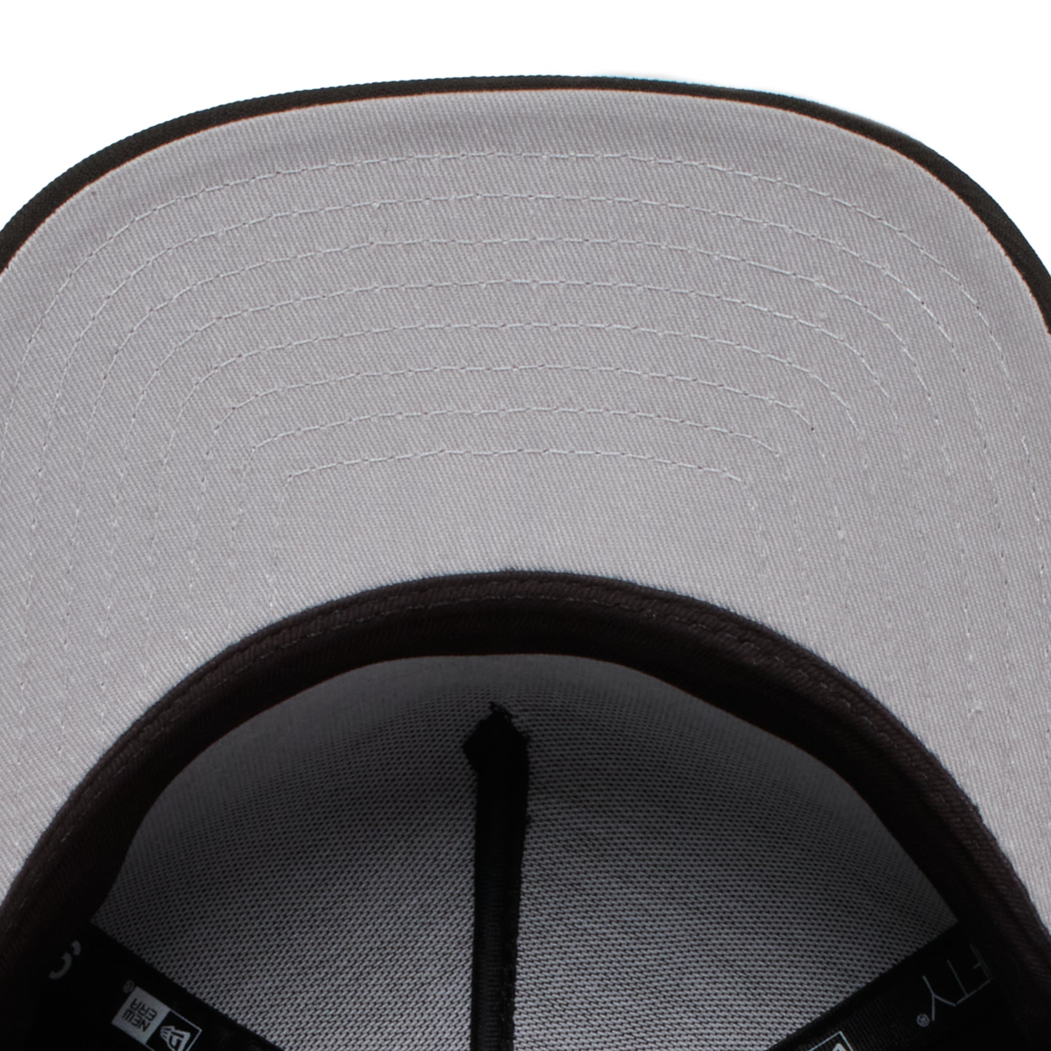 Anaheim Ducks All Black 950 AFrame Snap Back