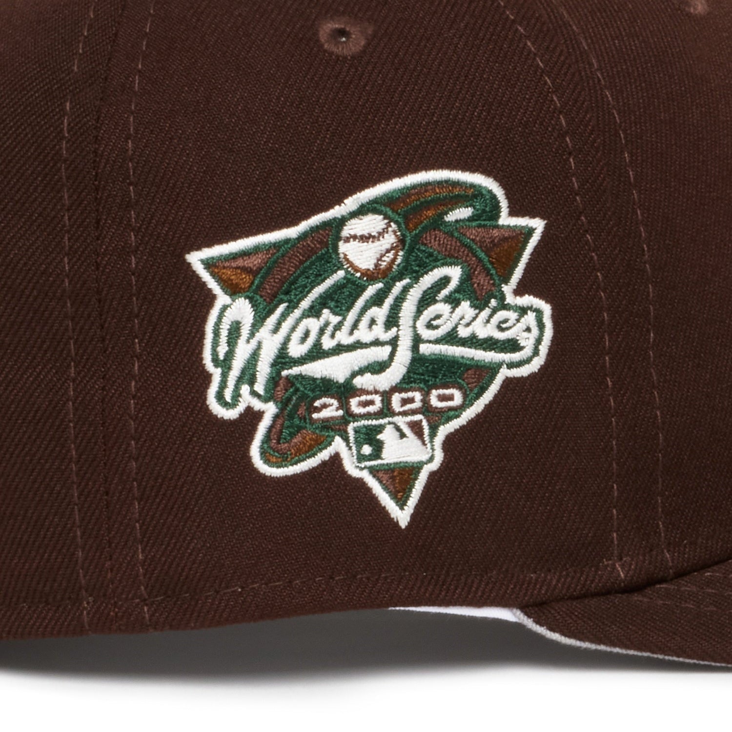 New York Yankees Dark Brown Beef and Broccoli 2000 World Series